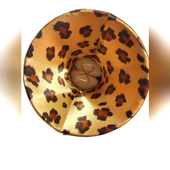 Mini lamp for shelf or counter - Picture 2 of 6